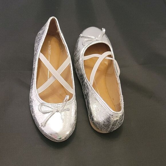 BRAND NEW REPORT TAELOR CRISSCROSS STRAP BOWNOT WOMEN'S FLAT SHOE - Picture 7 of 16